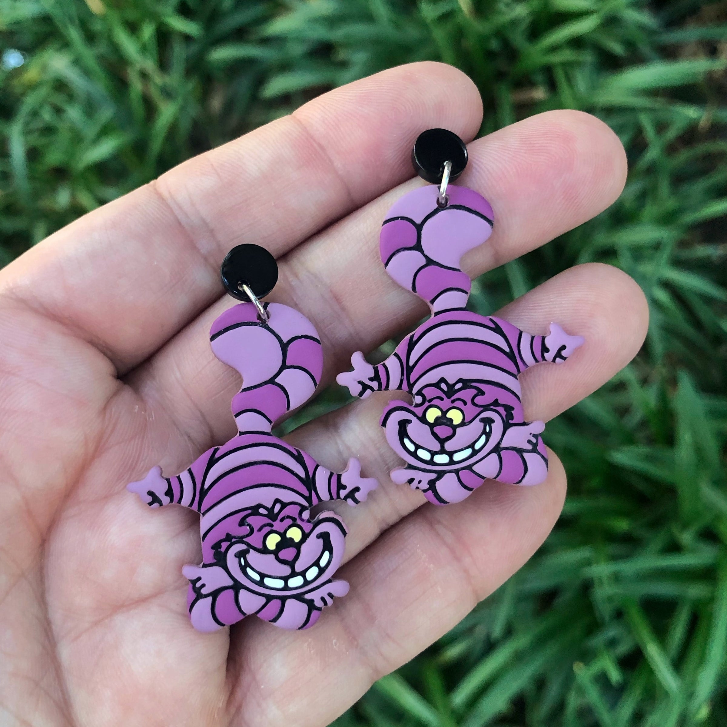 Cheshire cat earrings clearance